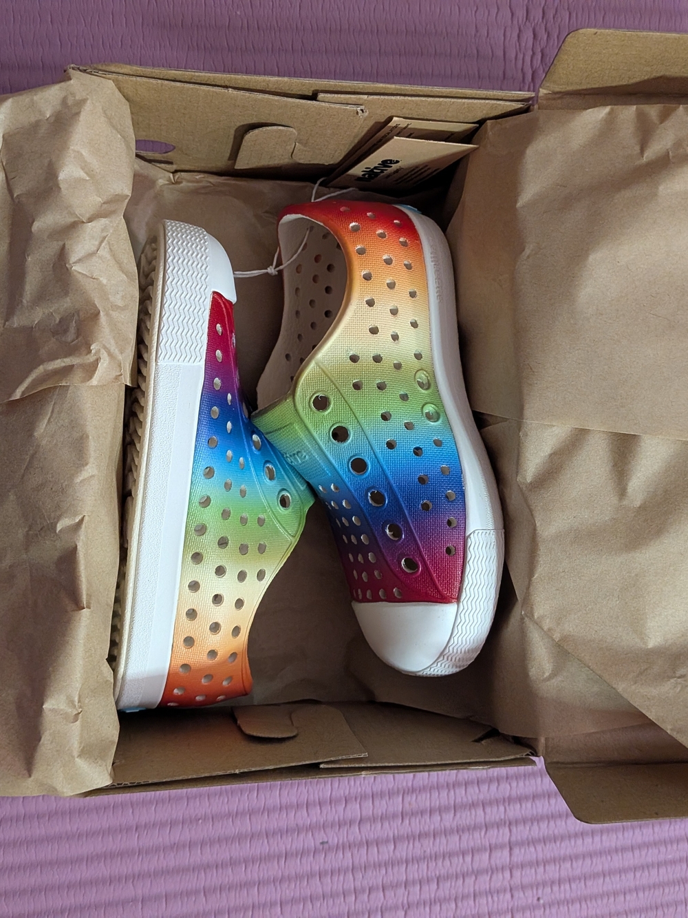 Native Kids Jefferson Rainbow Slip-On Shoes - Picture 3 of 6